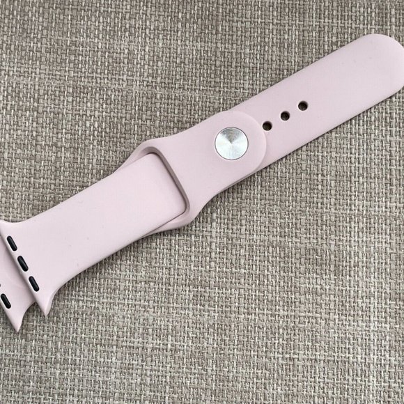 Unbranded Replacement Strap for Apple Watch Pink Rubber Sport Band Size 42/44mm - Picture 3 of 8